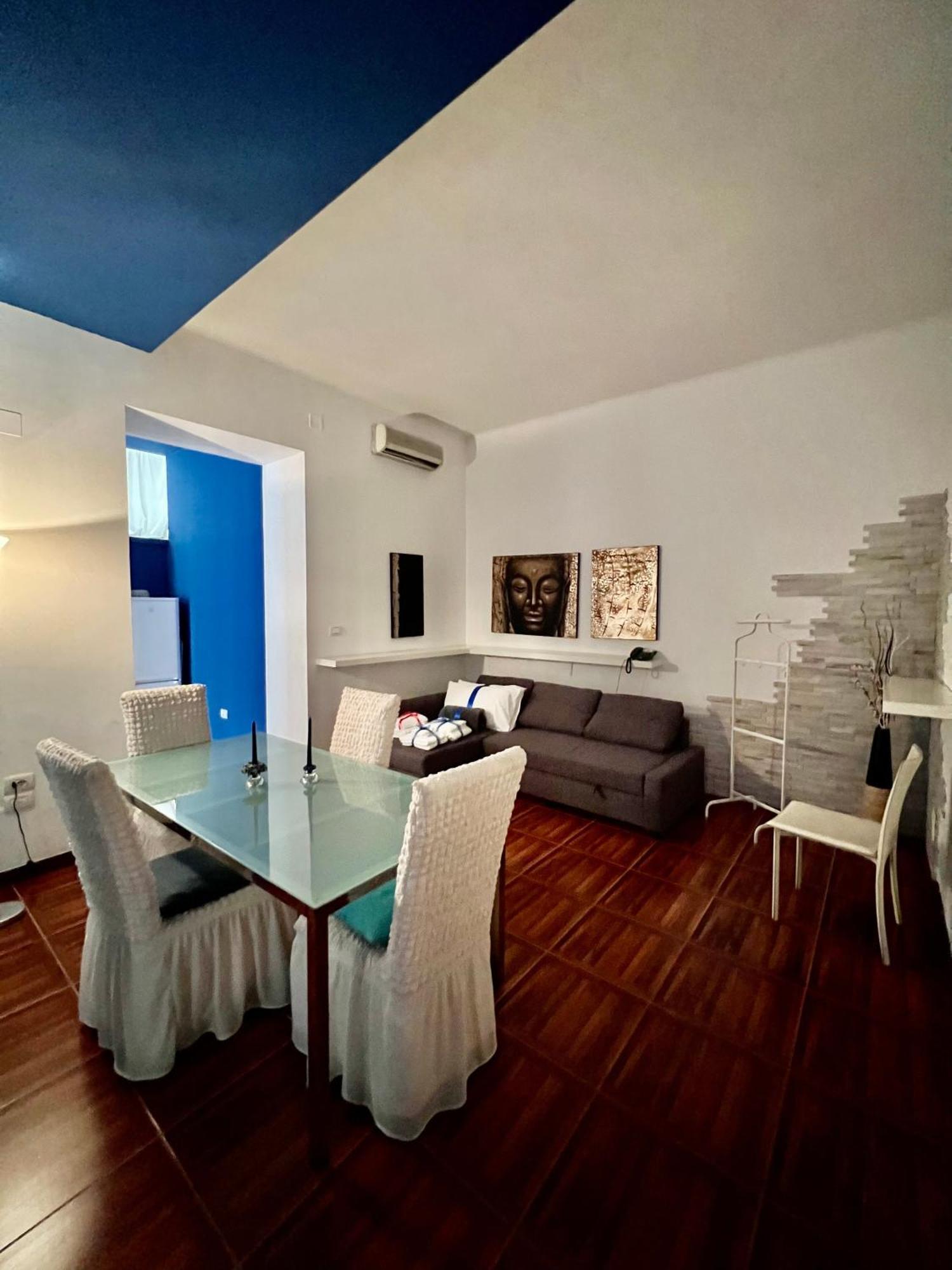 Casadamare Holiday Home Giovinazzo Bagian luar foto
