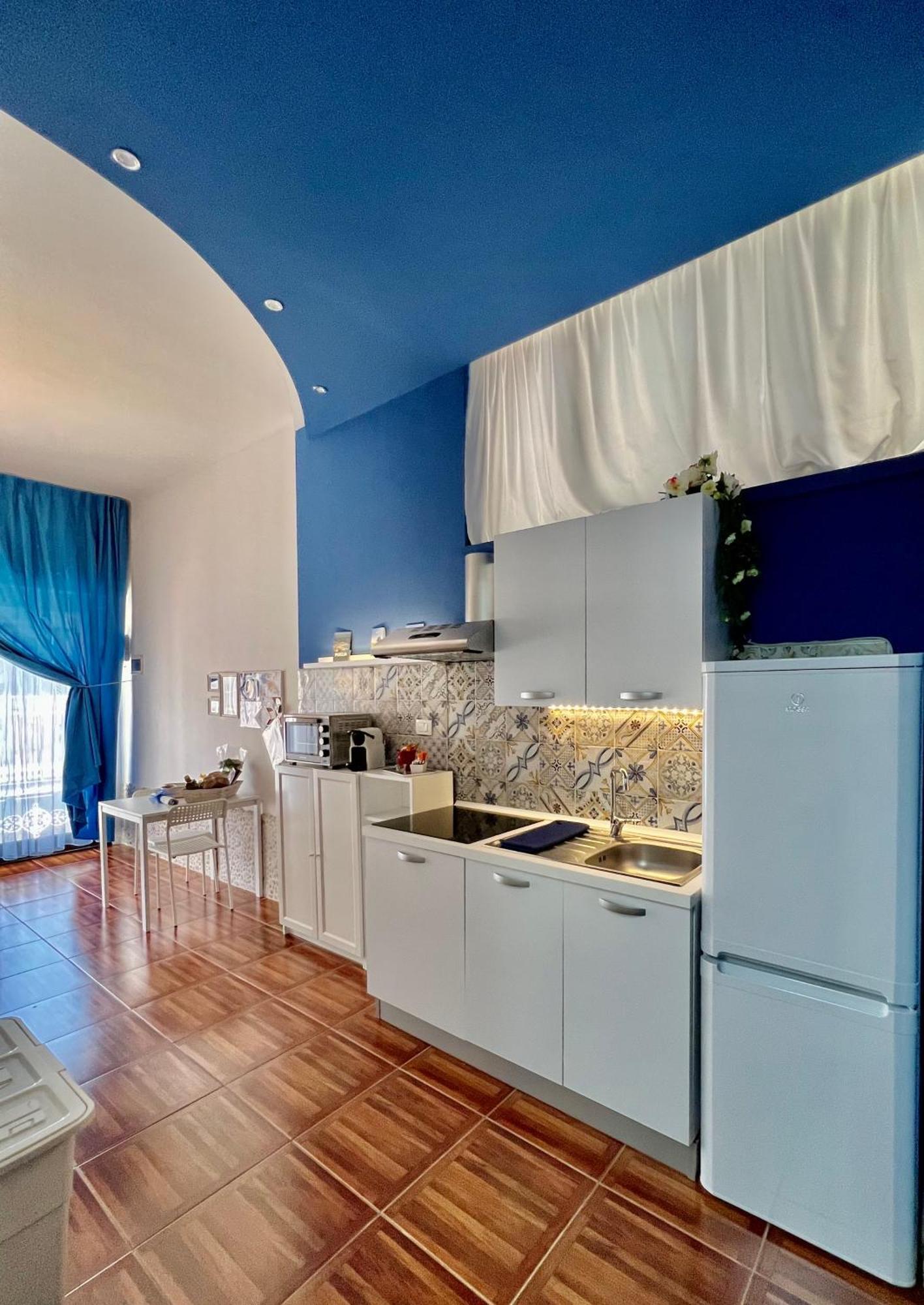 Casadamare Holiday Home Giovinazzo Bagian luar foto