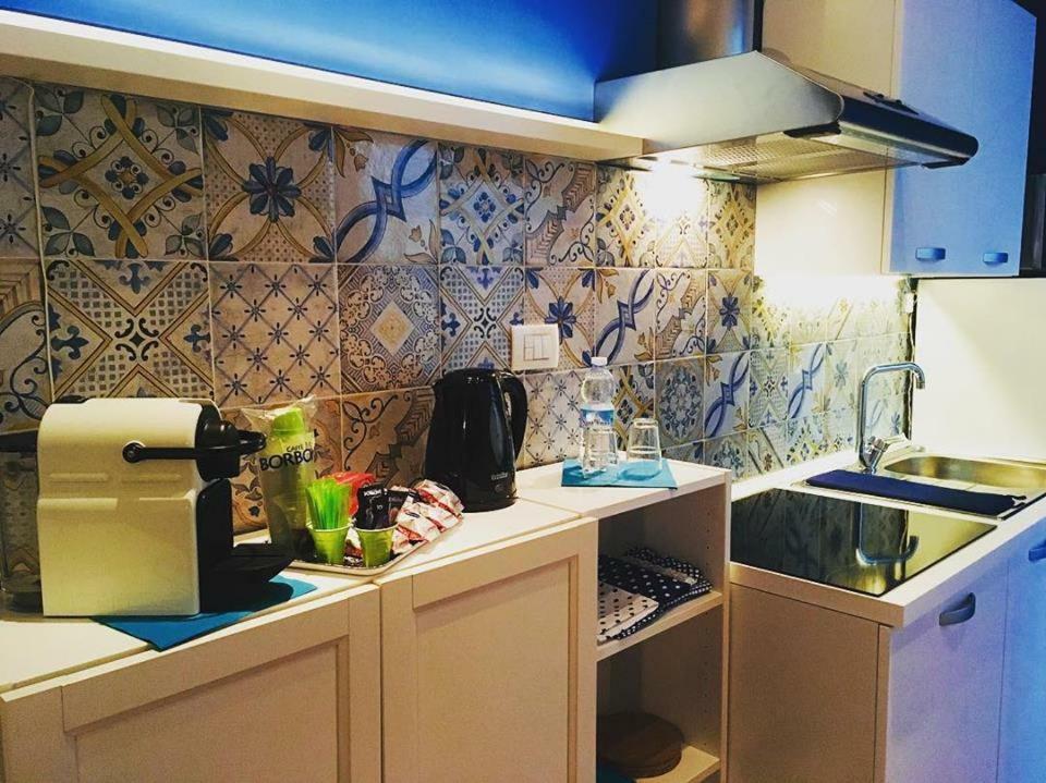 Casadamare Holiday Home Giovinazzo Bagian luar foto